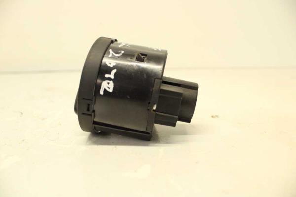 COMMODO VW ( PHARE UNIQUEMENT ) - Vue 2